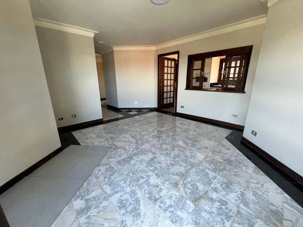 House with 3 en-suite bedrooms and a balcony, 450 m² — photo 30