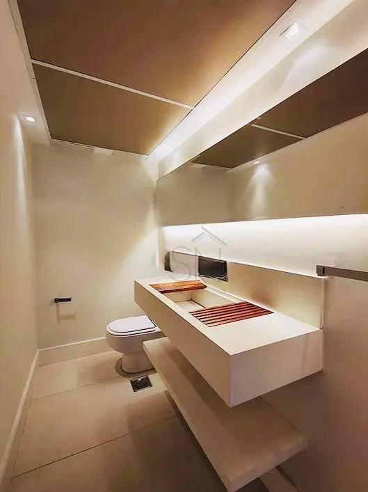 Home office in a 4-bedroom apartment, 316 m² — photo 15