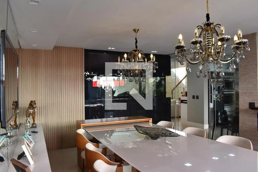 House with 4 bedrooms, 6 bathrooms and private garden — photo 7