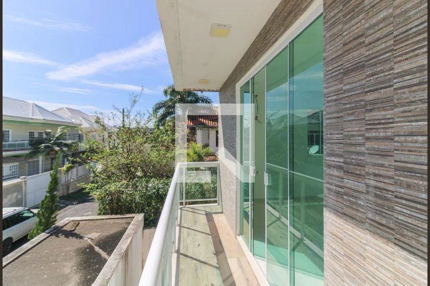 Condominium house with 5 bedrooms and 4 bathrooms — photo 40