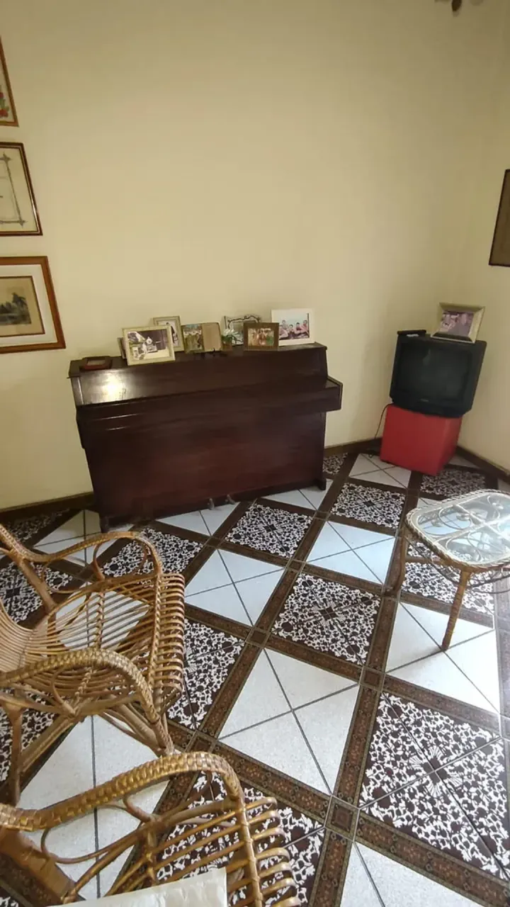 Furnished apartment with 4 parking spots and 4 bedrooms — photo 16