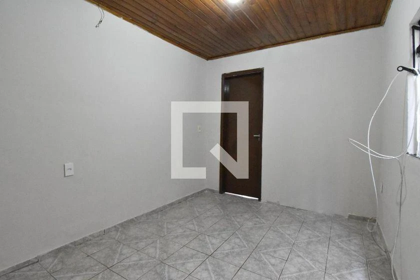 3-bedroom house with a washing machine in Curitiba — photo 19
