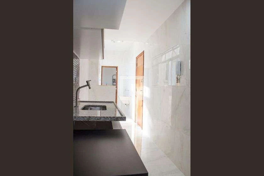90 m² apartment with 2 bedrooms and a balcony — photo 13