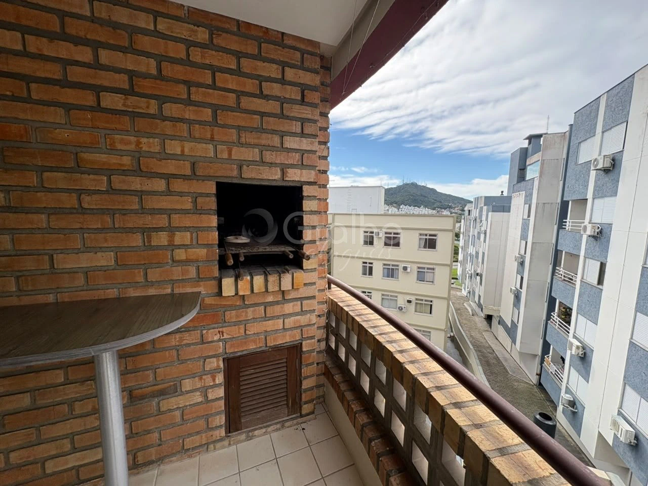 Apartment, 98 m², with a grill on the balcony