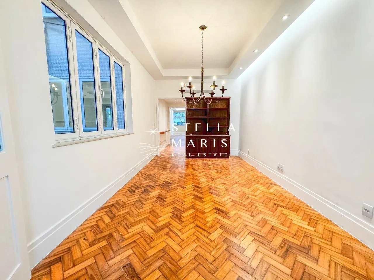 4-bedroom, 5-bath apartment with 1 parking space — photo 8