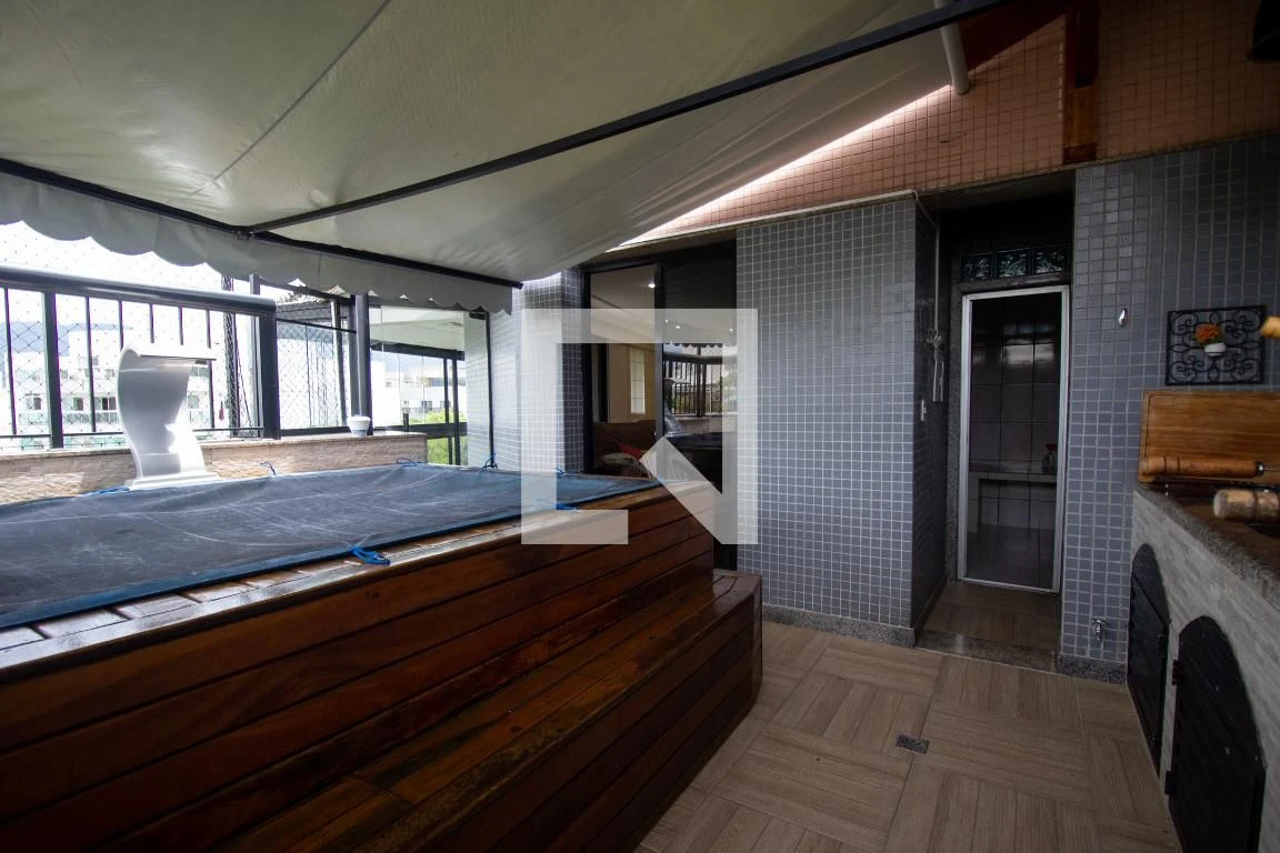 Furnished apartment with 3 en-suite bedrooms — photo 48