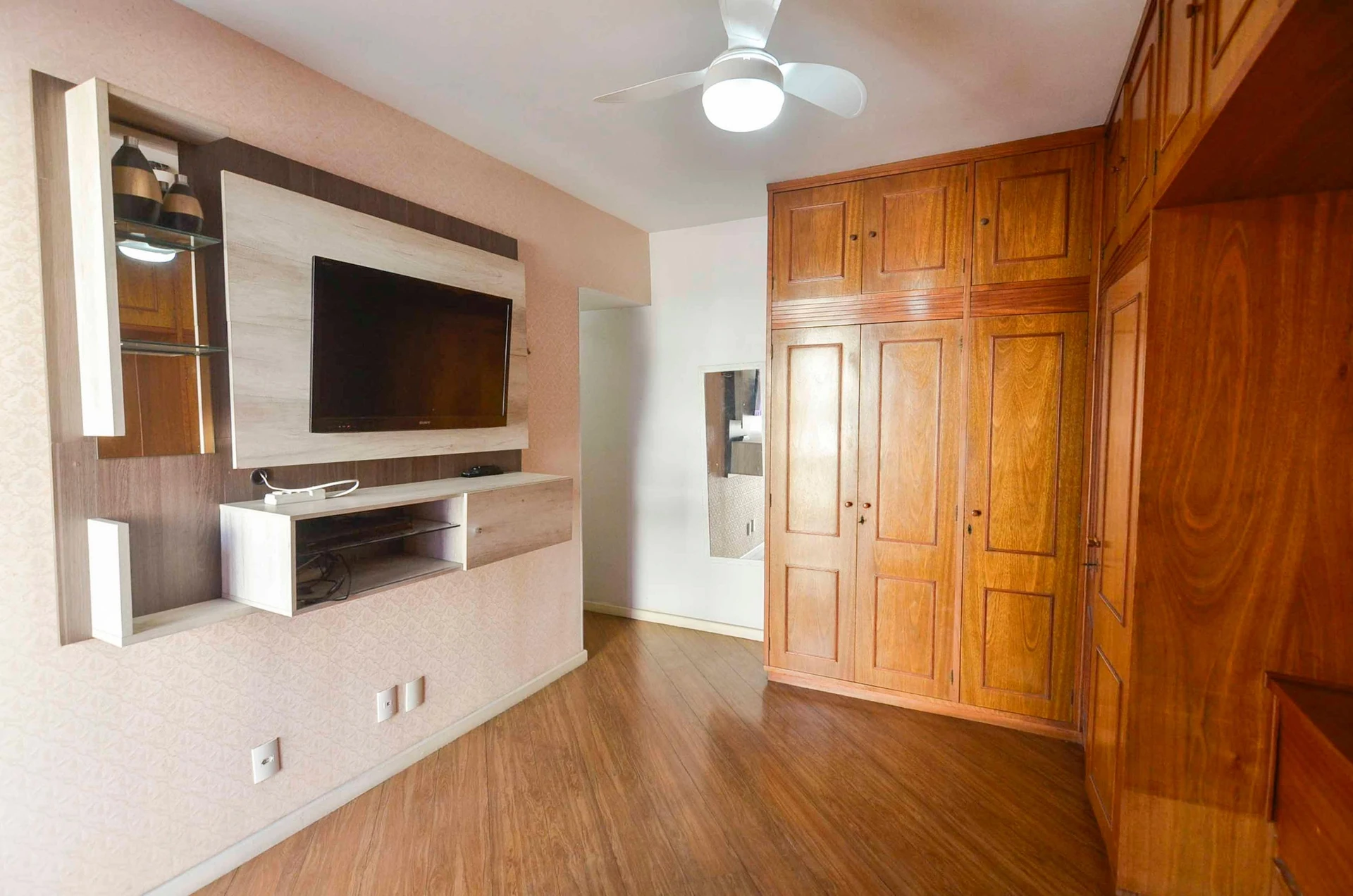 3-bedroom apartment with 2 parking spaces — photo 4