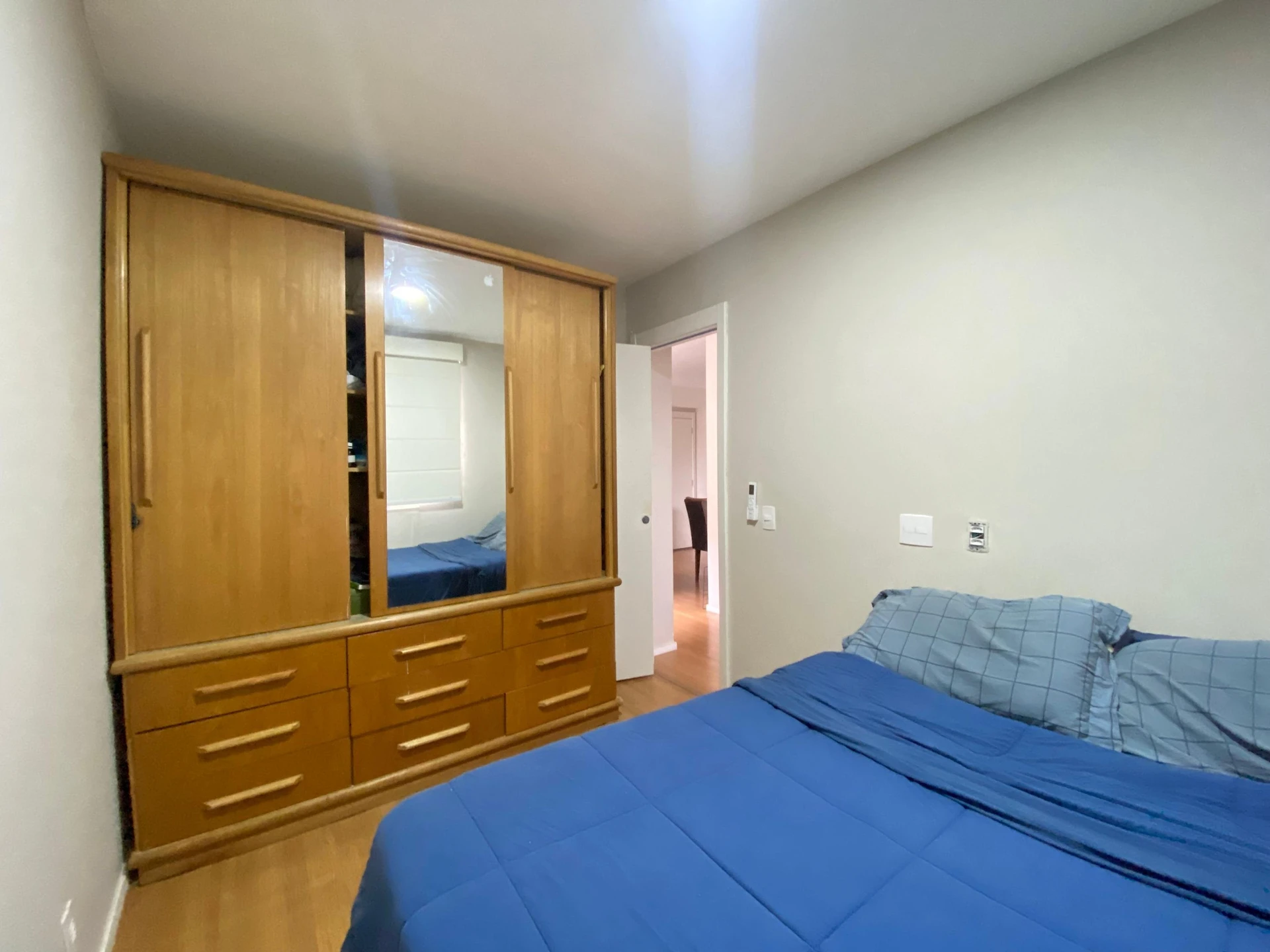 2-bedroom apartment with a washing machine — photo 33