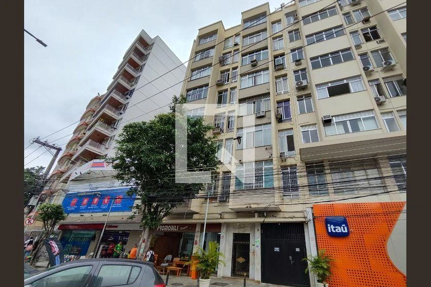 Furnished apartment, 70 m², with a walk-in closet — photo 47