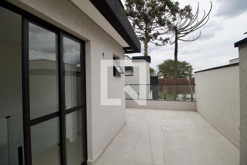 4-bedroom house, 1 with its own bathroom, 140 m², Curitiba
