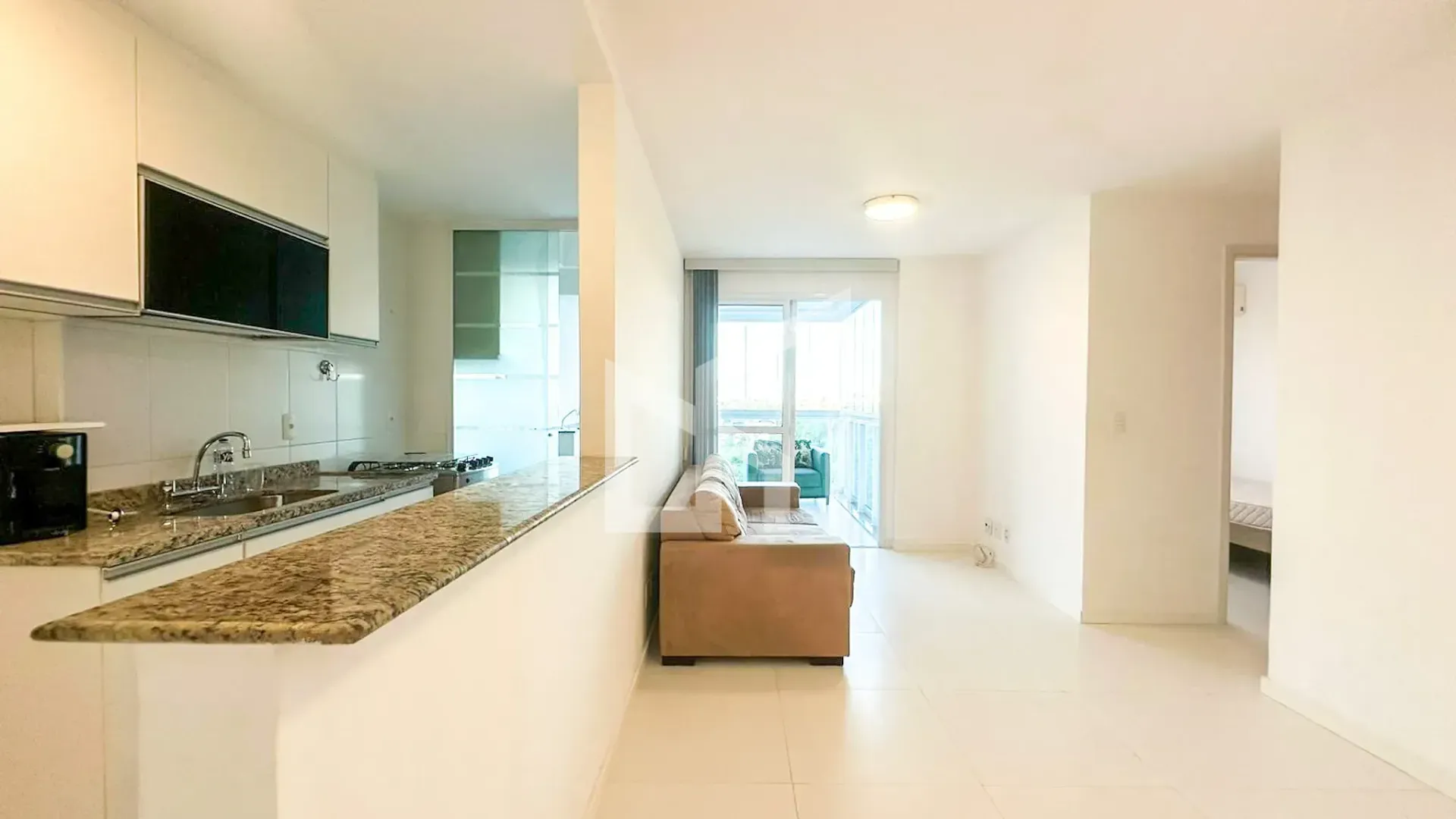 Mountain view in a 2-bedroom apartment, 69 m² — photo 15
