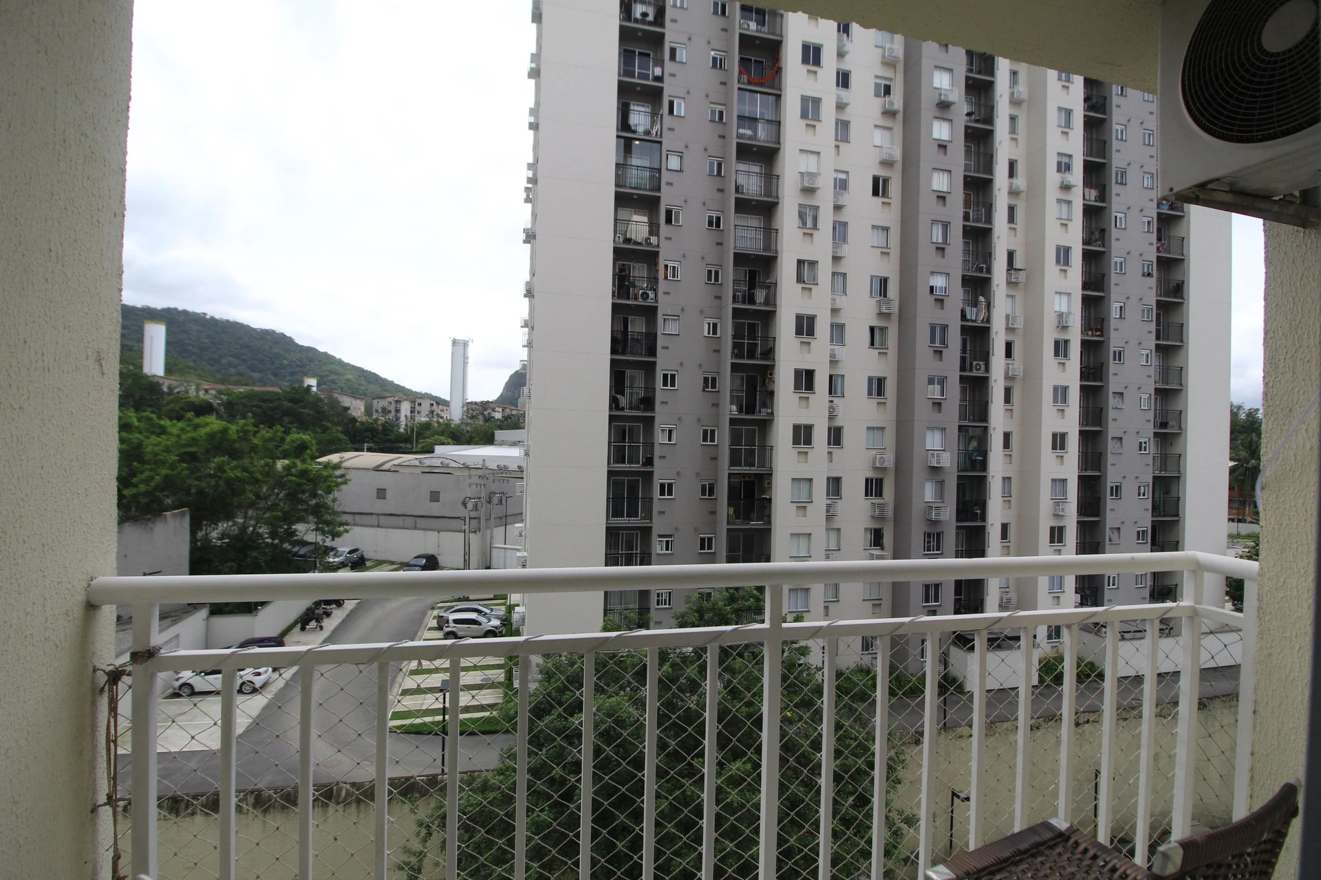 60 m² apartment with a mountain view and a home office — photo 30