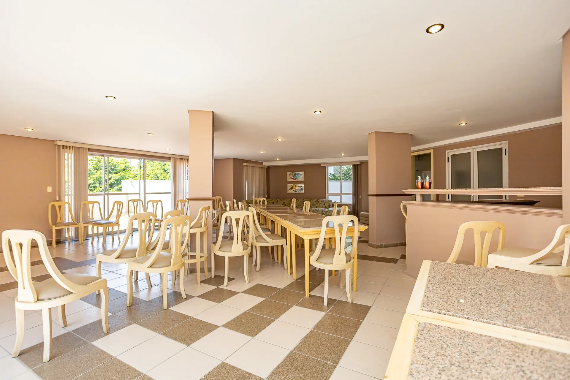 69 m² apartment with 1 bedroom and 1 parking spot — photo 25