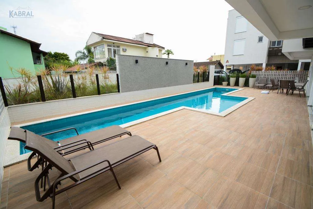 Furnished 81 m² apartment with 3 bedrooms and a suite — photo 11