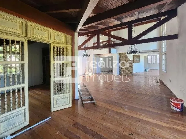 8-bedroom house with 566 m² and 4 covered parking — photo 20
