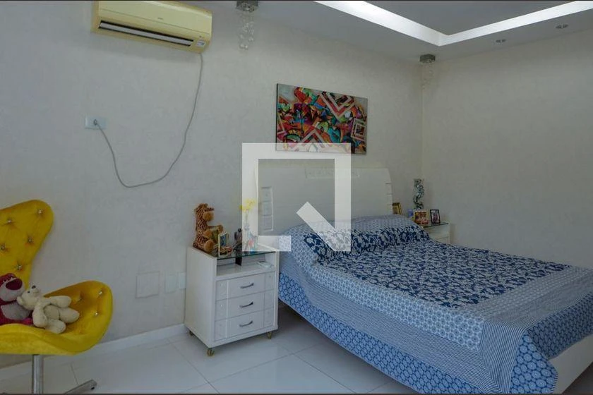 380 m² house with 4 bedrooms and air conditioning — photo 10