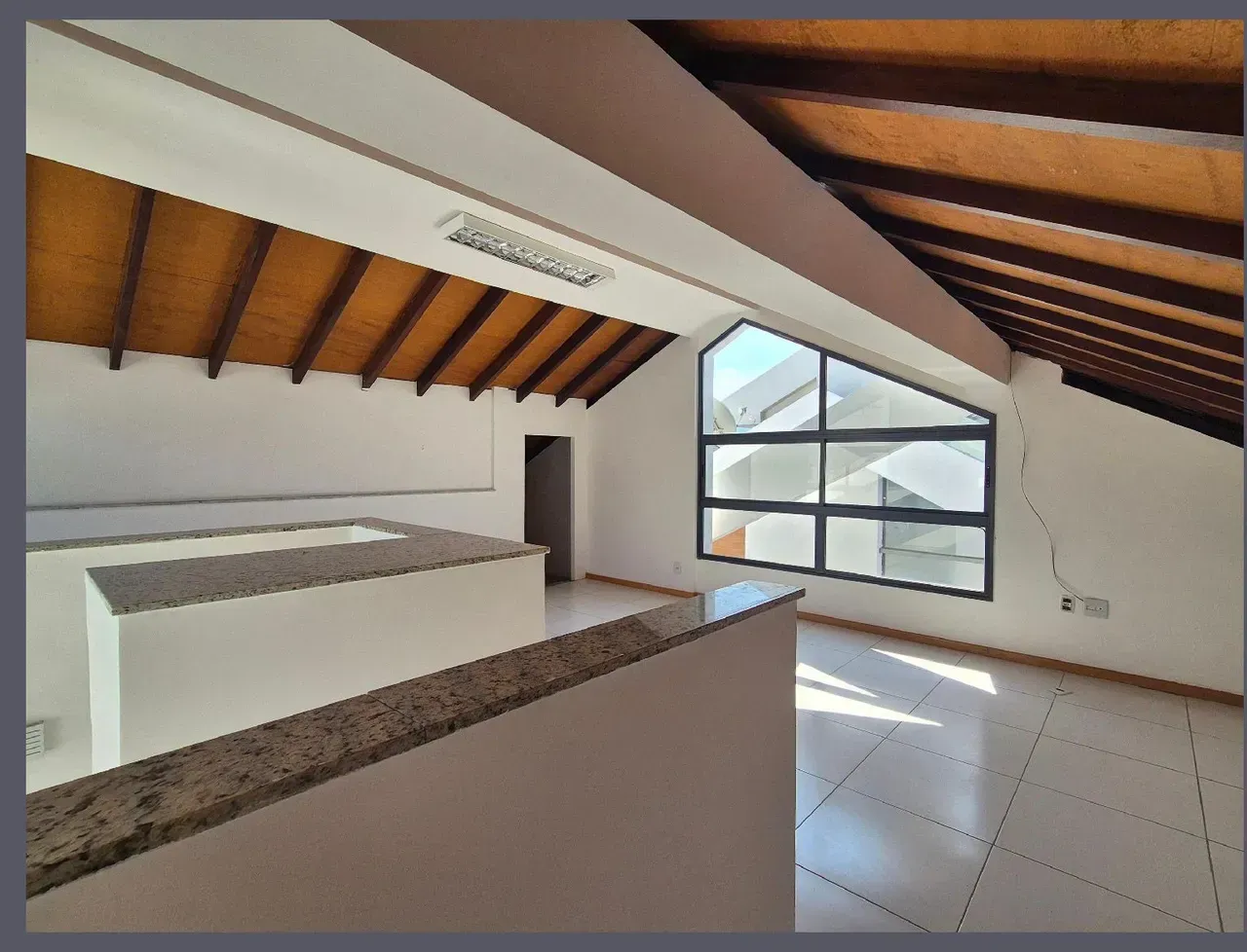 Rental house with 4 bedrooms and 300 m² — photo 6