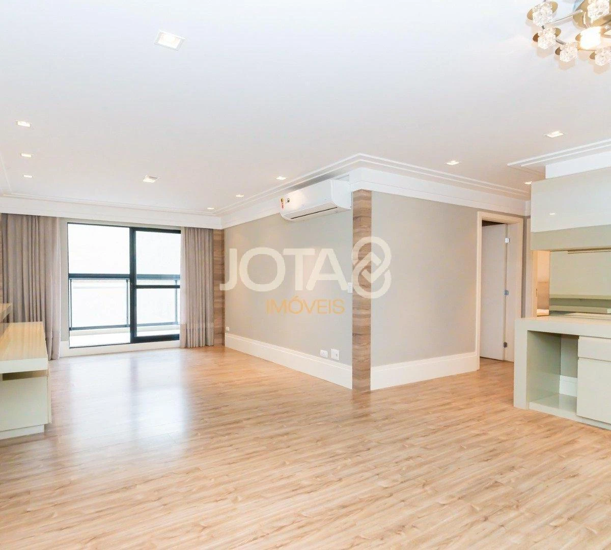 Furnished apartment, 79 m², with a home office