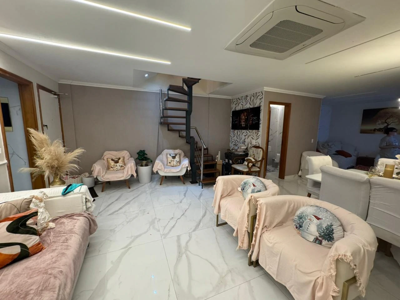 Apartamento mobiliado de 270 m² com 4 dormitórios e 2 vagas — photo 11