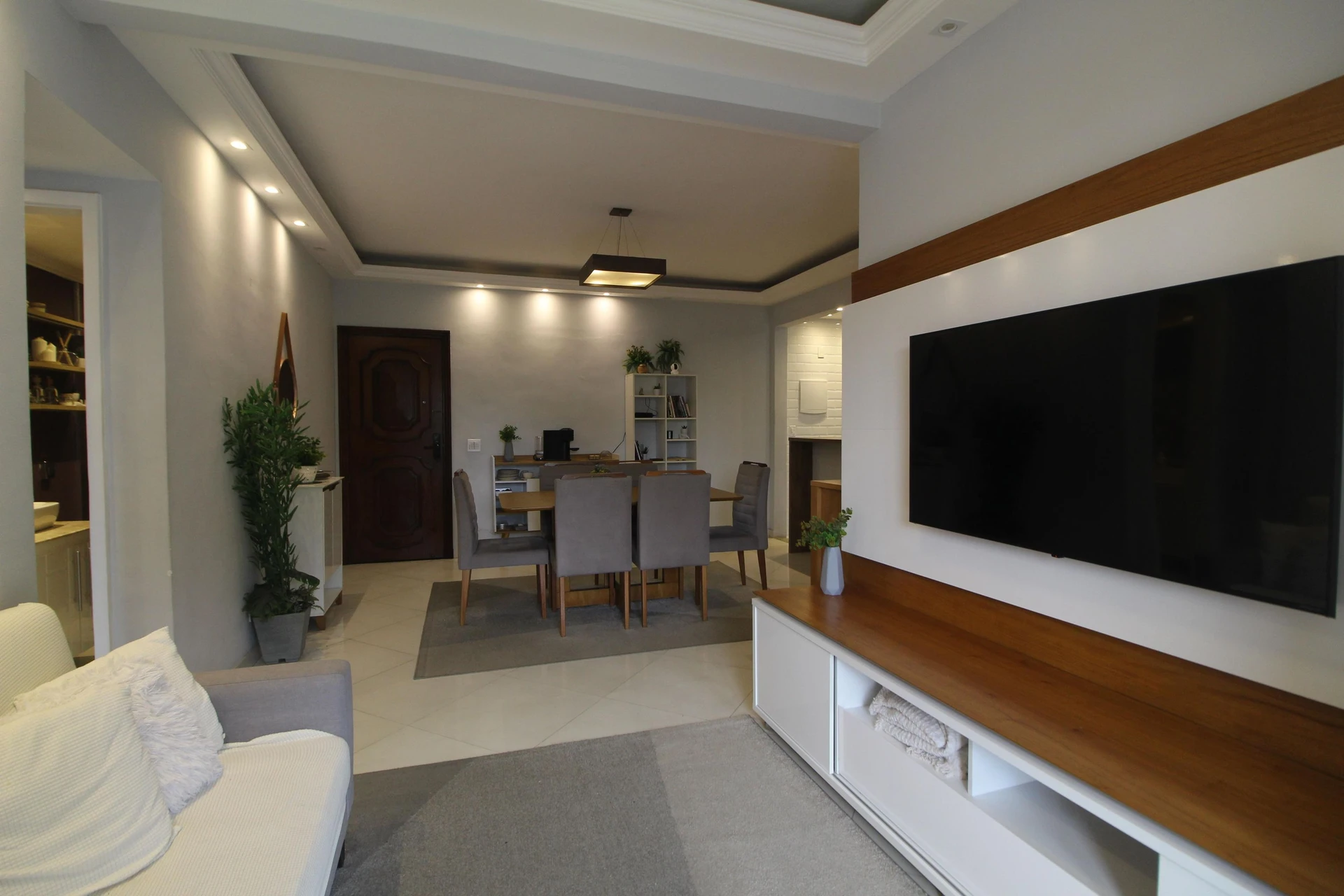 Furnished apartment, 92 m², with a washing machine — photo 28
