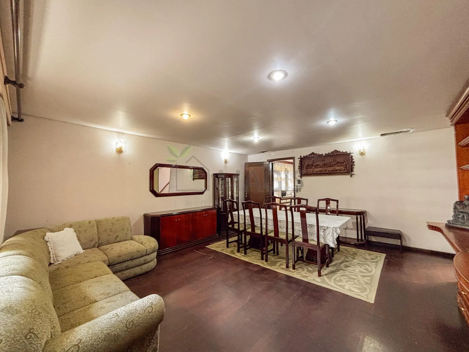 House with 5 bedrooms and 13 parking spaces across 2 floors — photo 64