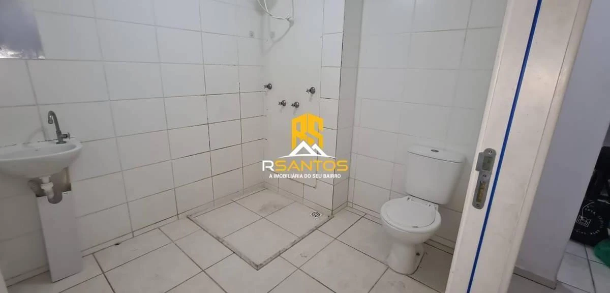 2-bedroom apartment in a building with a coworking space — photo 6