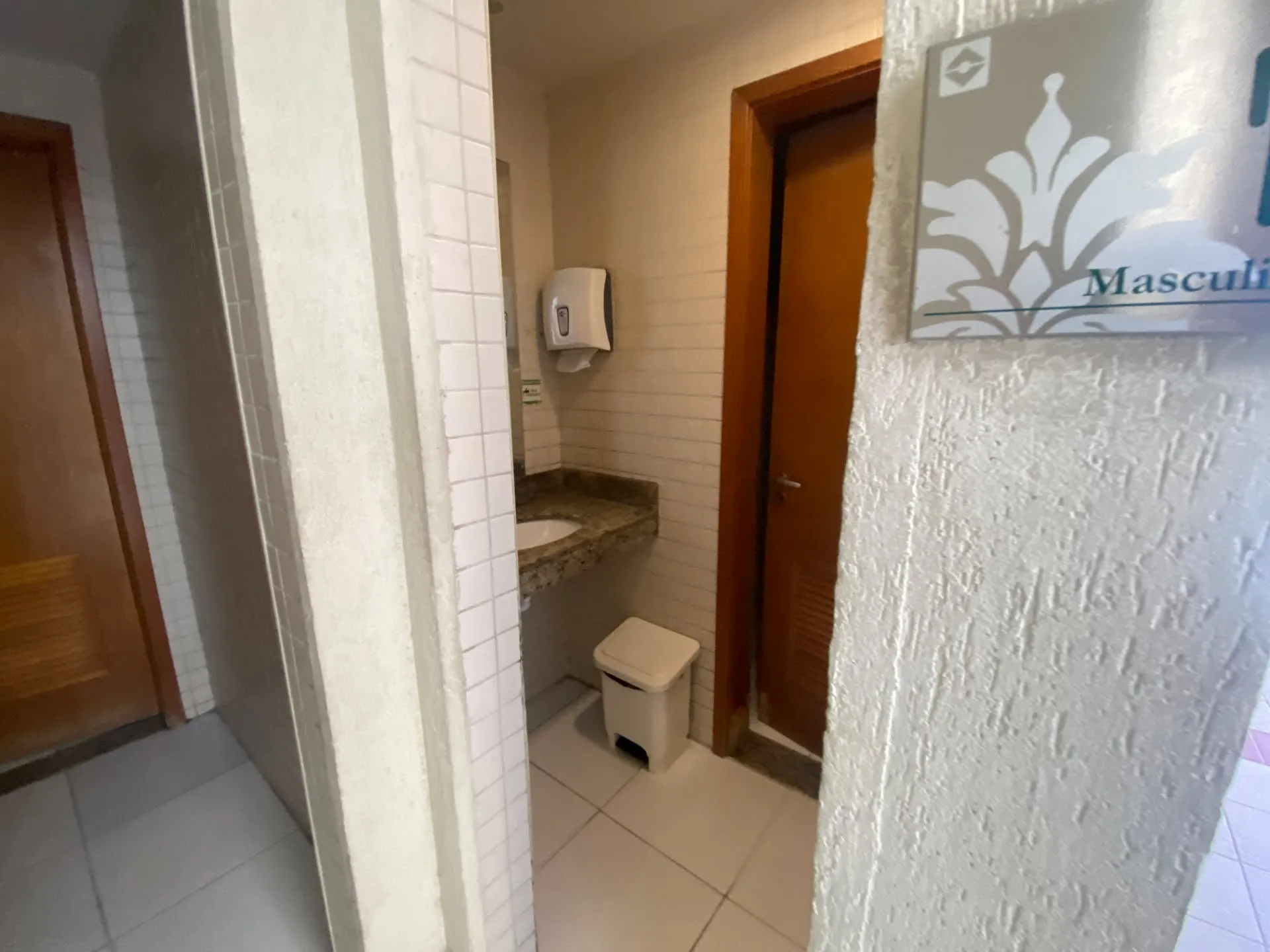 Furnished apartment with 3 bedrooms and 3 bathrooms — photo 22