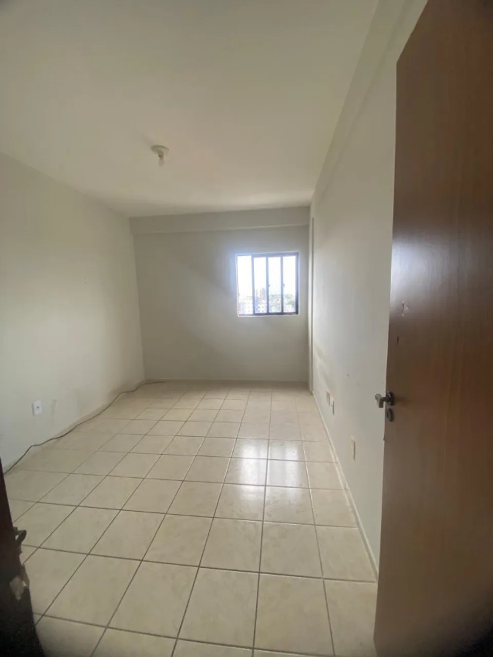 3-bedroom apartment in a building with a pool — photo 3