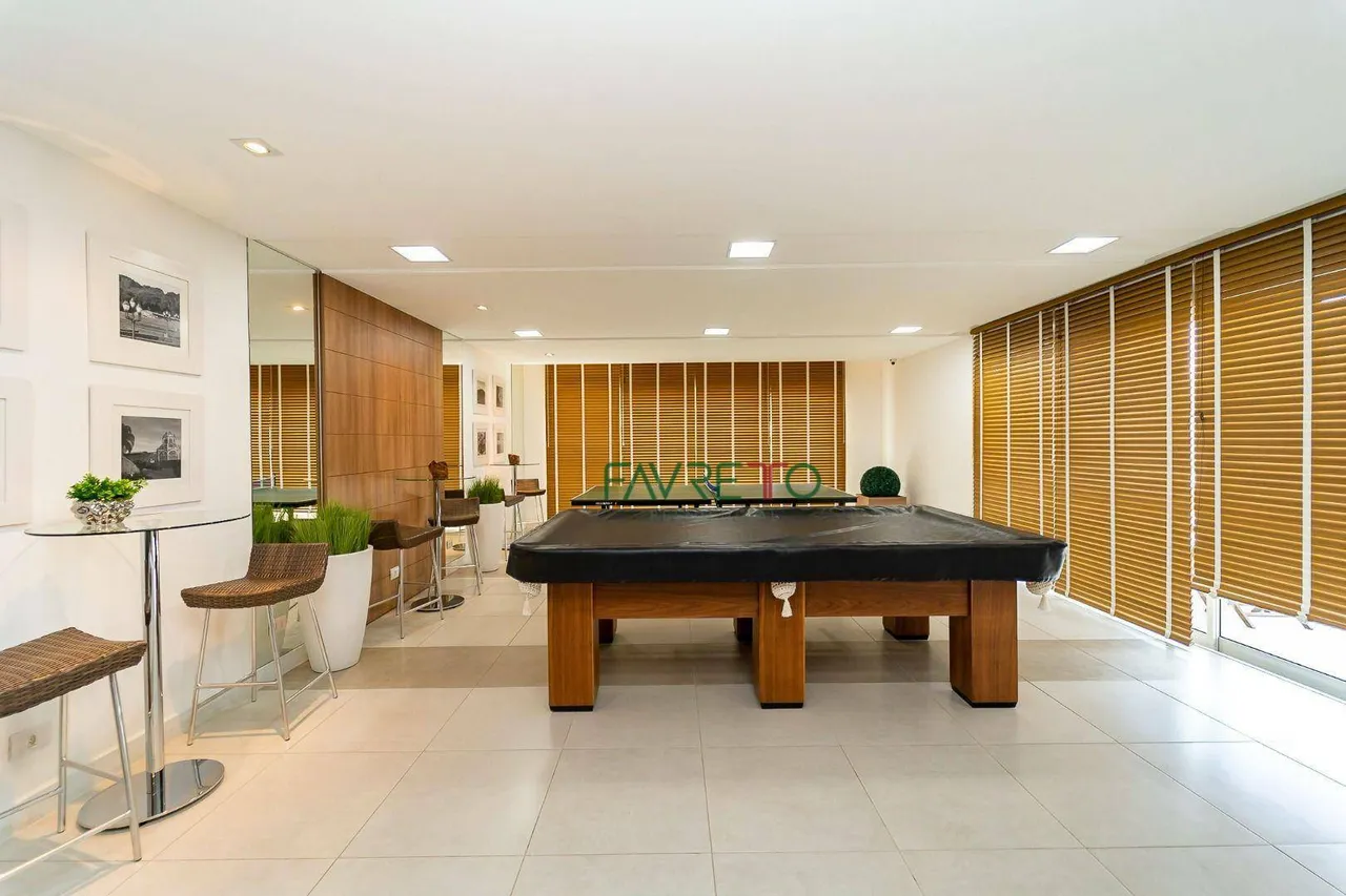 Departamento con balcón cerrado con vidrio en Curitiba — photo 20