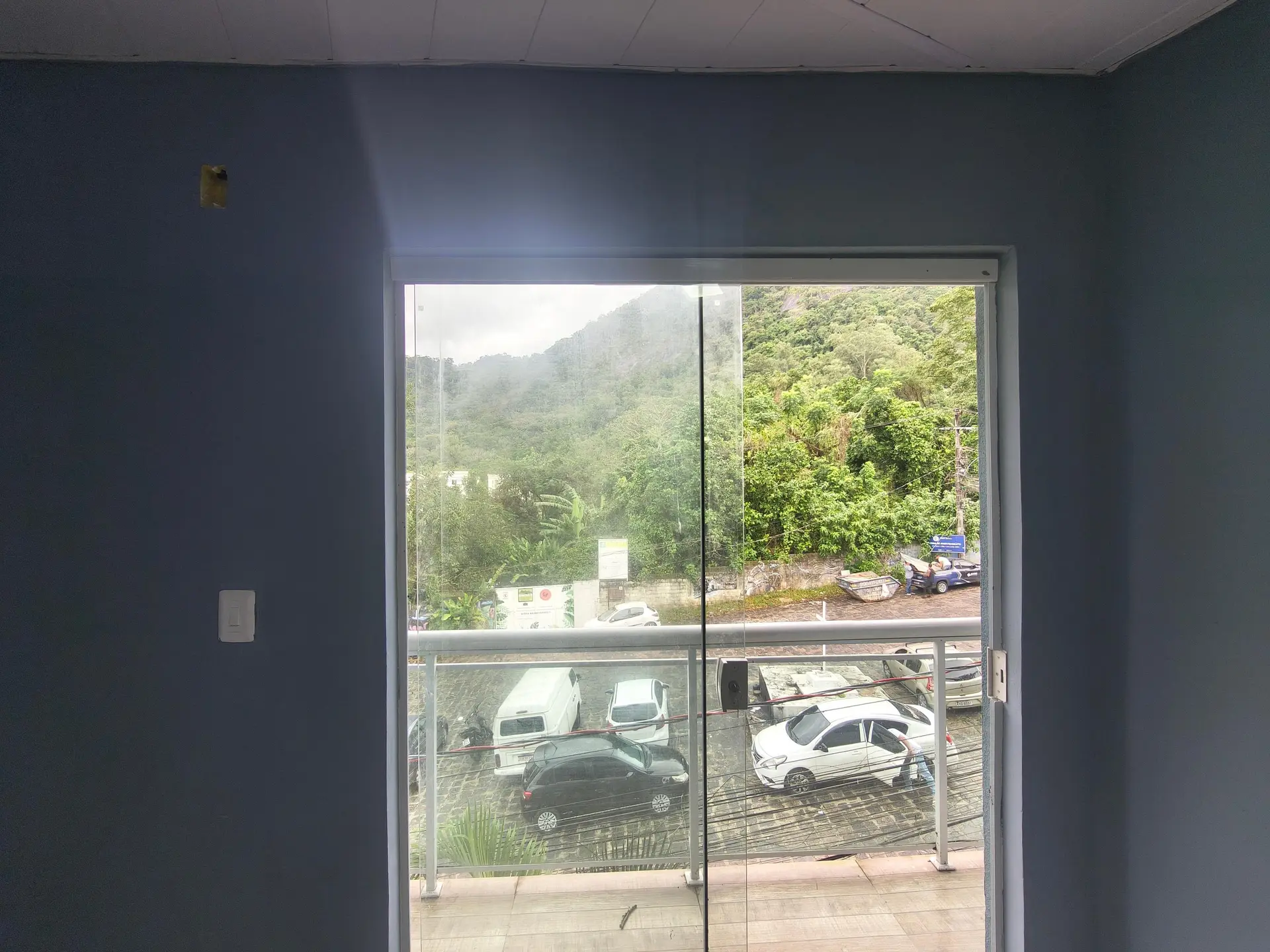 Apartamento com 2 quartos e varanda vista para as montanhas — photo 11