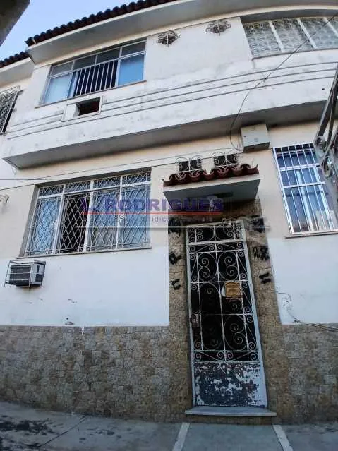 Unfurnished apartment with gas stove kitchen: 2 bedrooms, 1 bath — photo 18