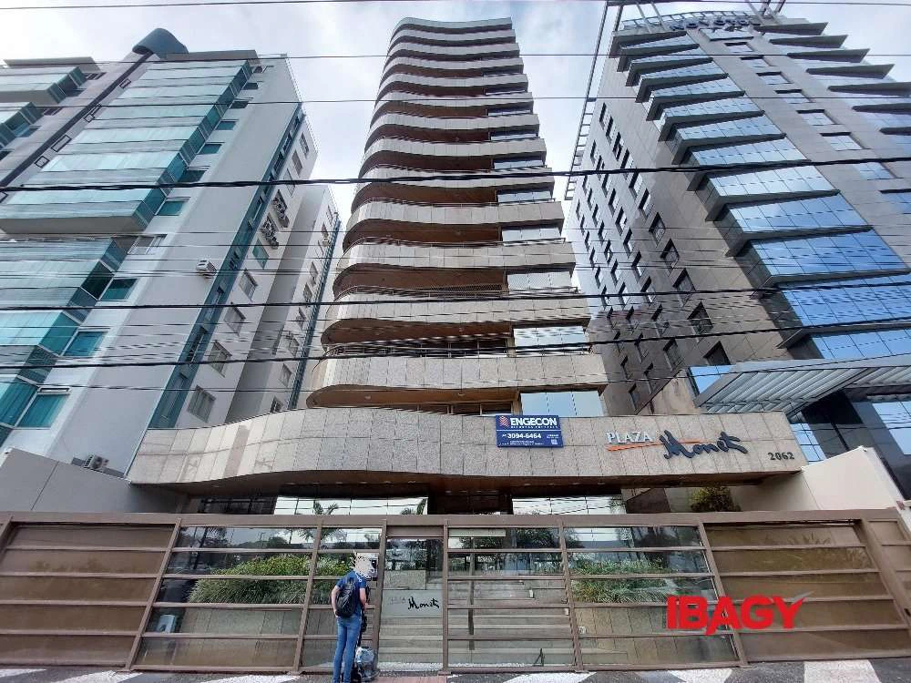 Apartamento con 2 suites y balcón acristalado — photo 4