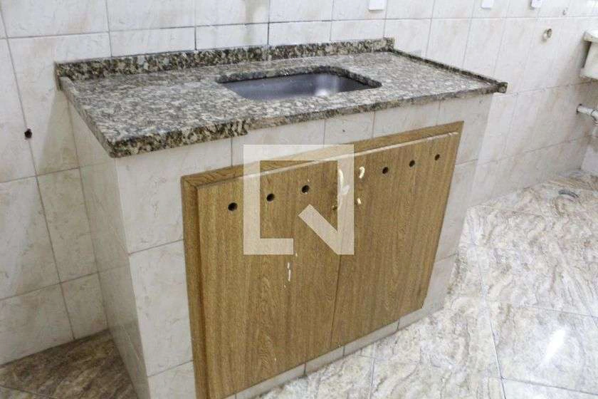 Apartamento de 2 dormitorios con balcón y 60 m² — photo 5