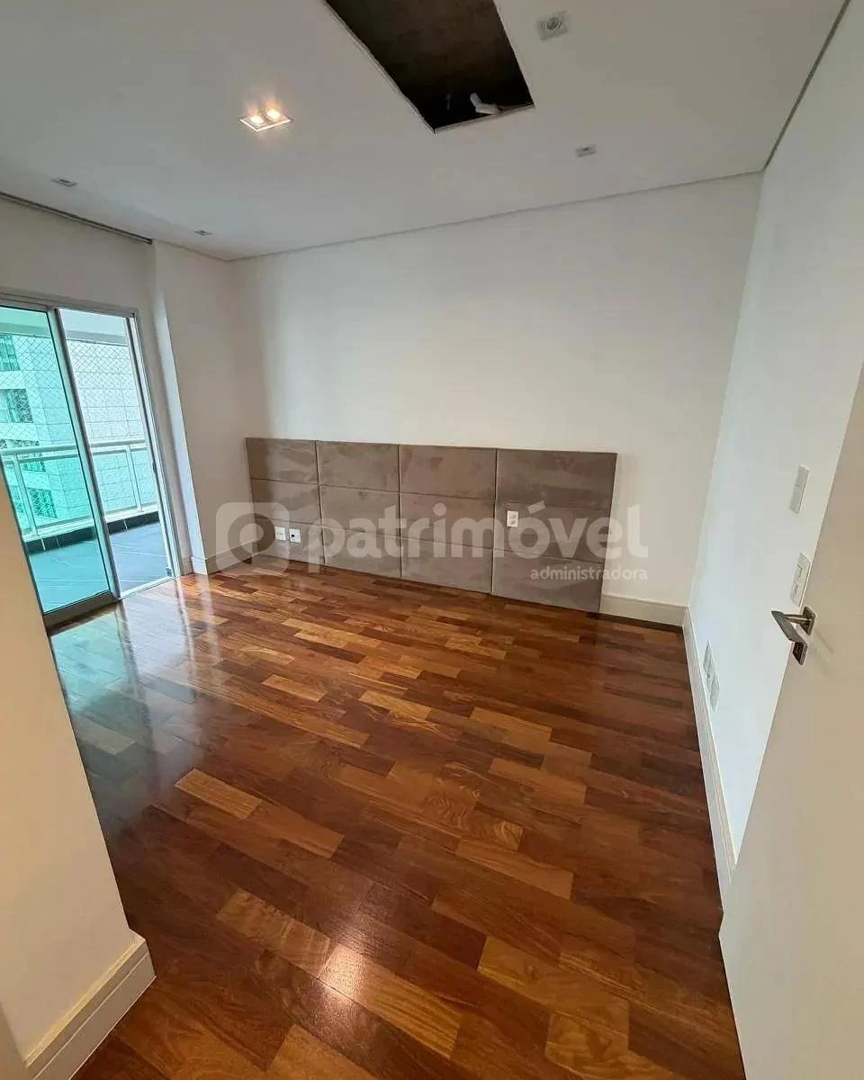 Apartamento com 4 quartos e cozinha integrada em 431 m² — photo 28