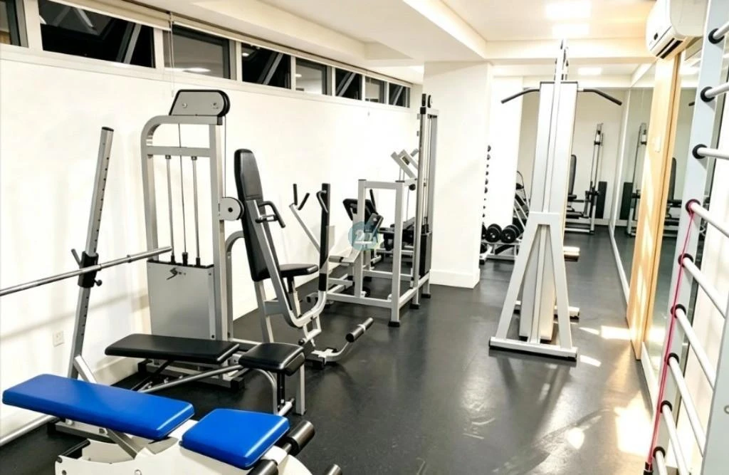 Apartamento dúplex amueblado con 3 suites y 2 plazas — photo 20