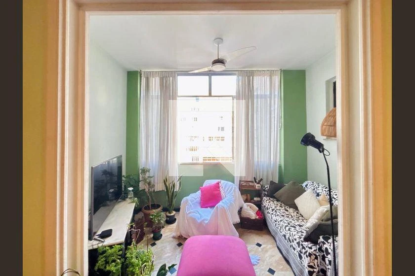 Furnished apartment with 3 bedrooms and 200 m² — photo 13