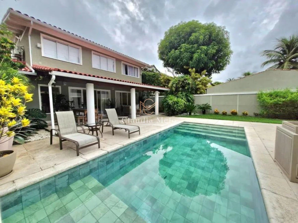 Casa para alugar com 4 quartos e 6 banheiros, 500 m² — photo 10