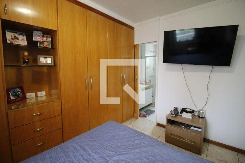 3-bedroom rental apartment with an enclosed balcony — photo 17