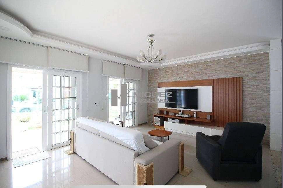 Casa mobiliada com varanda, 3 quartos e piscina — photo 9
