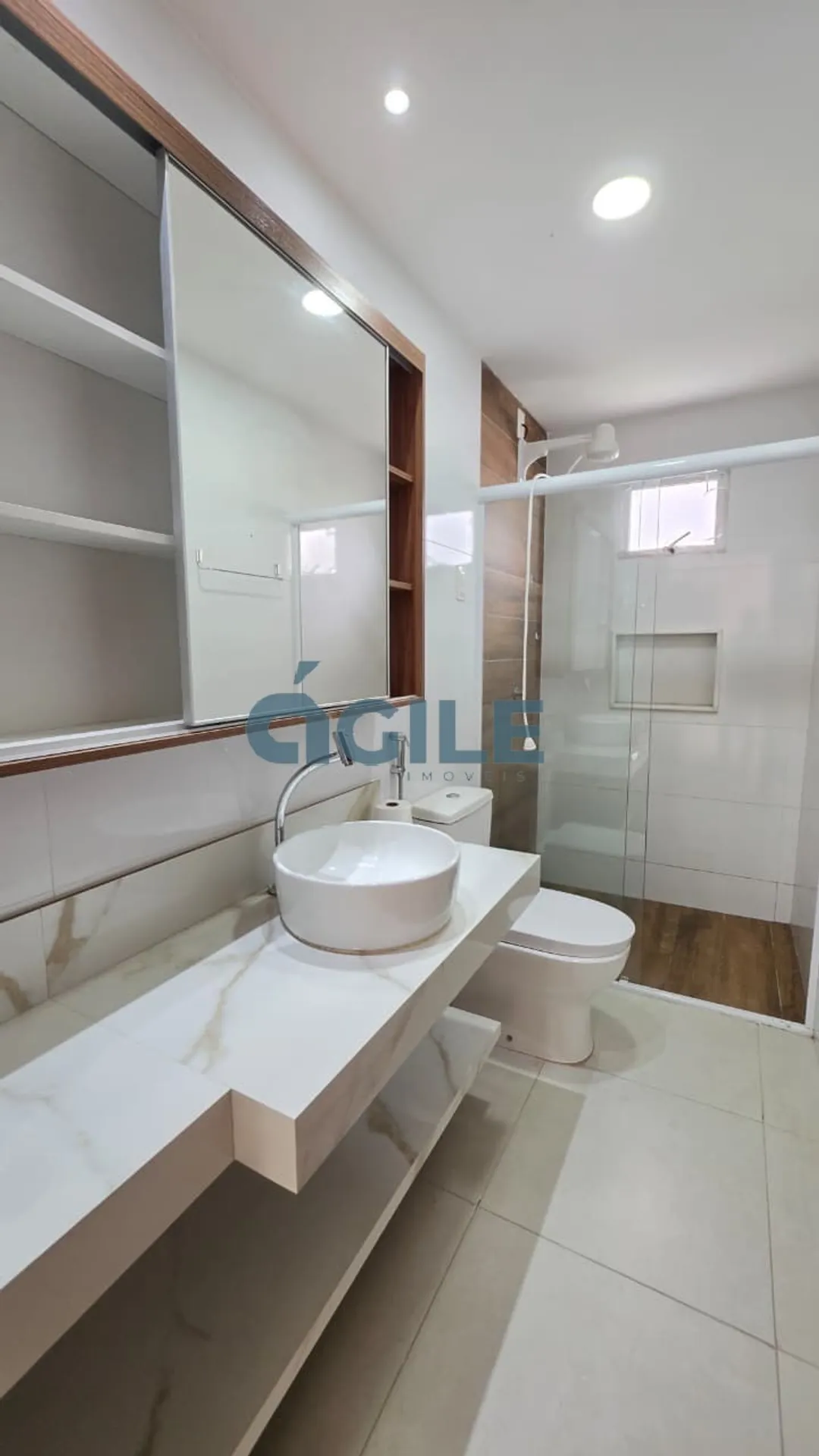 Washing machine in a 4-bedroom house, 200 m² — photo 18