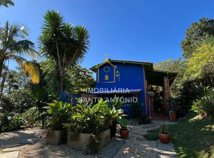 540 m² house with 2 bedrooms, 2 baths and 2 parking spots