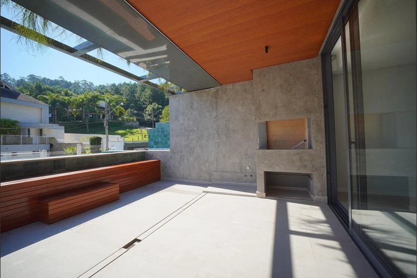 House with 3 en-suite bedrooms and 4 bathrooms, 3 parking — photo 5