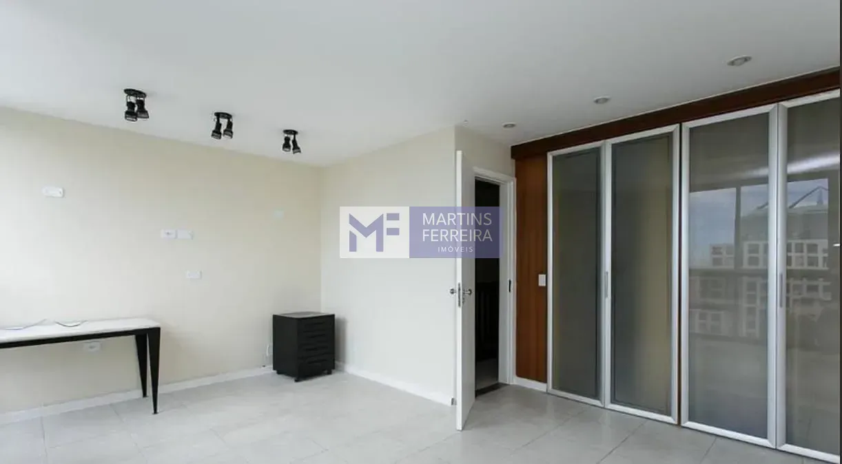 Unfurnished apartment with 3 bedrooms and 5 bathrooms — photo 15