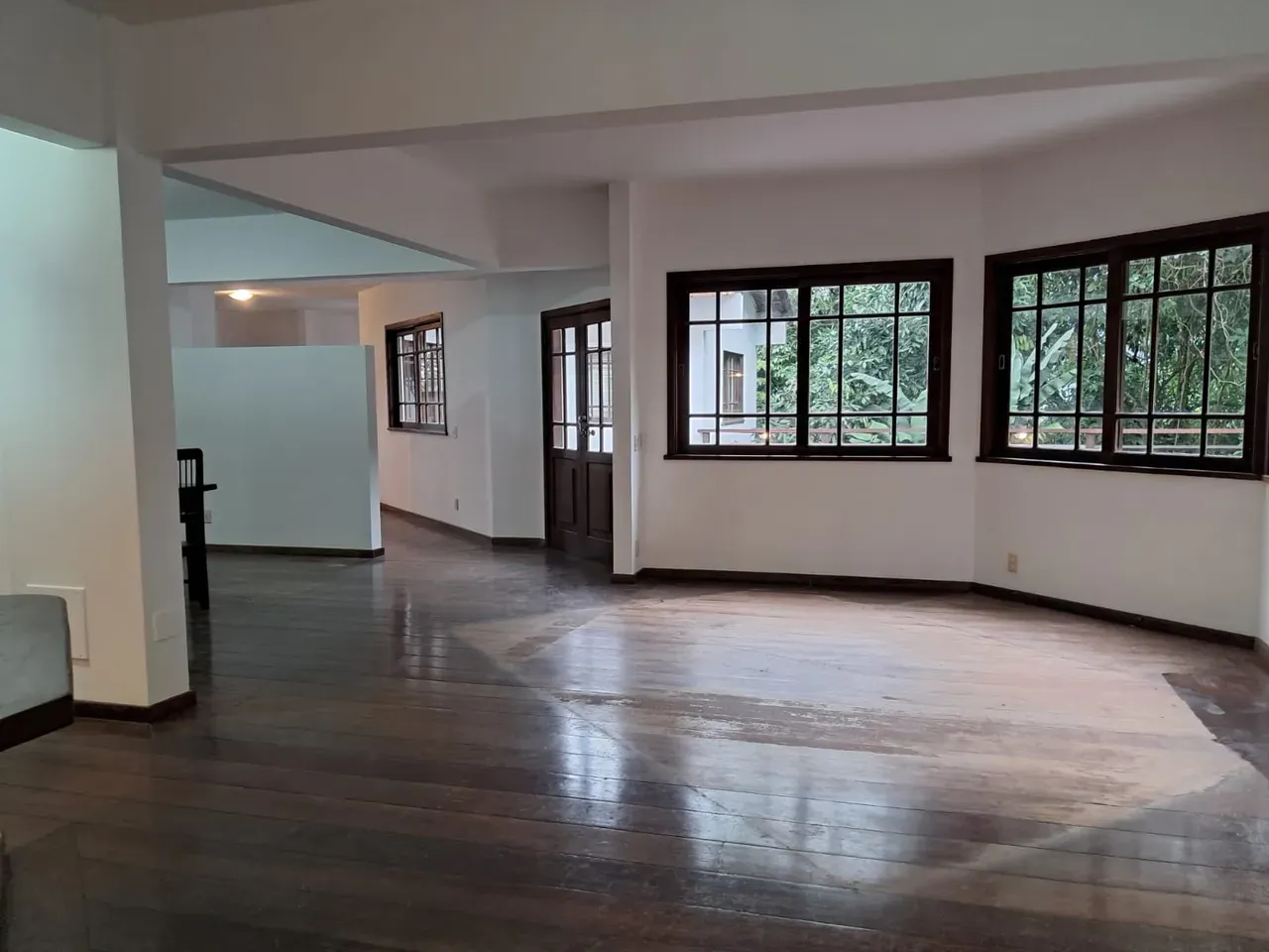 5-bedroom house with a mountain view in Rio de Janeiro — photo 11