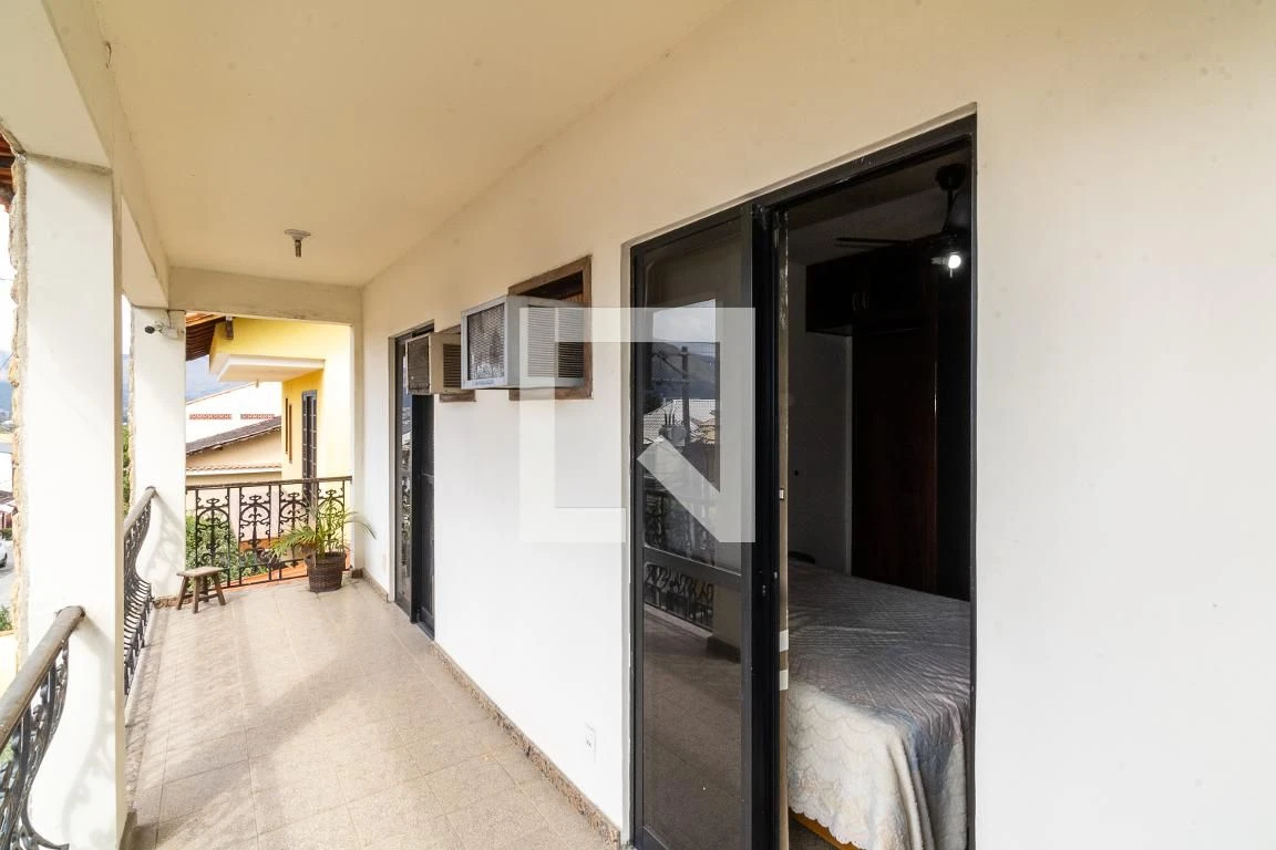 Casa de 2 andares com 238 m², 3 quartos e jardim — photo 23