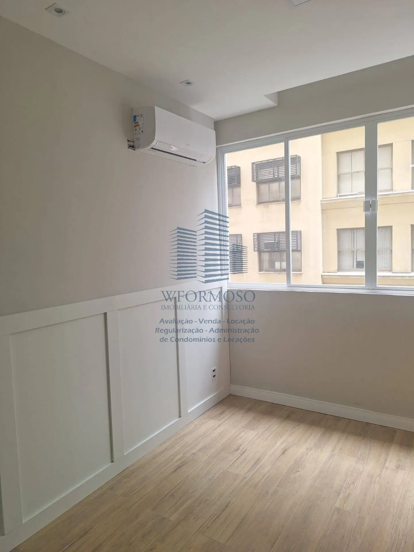 Дерев'яна підлога або ламінат та 1 спальня: квартира 30 м² — photo 4