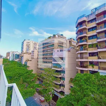 Apartamento mobiliado com 2 quartos e 3 banheiros — photo 18