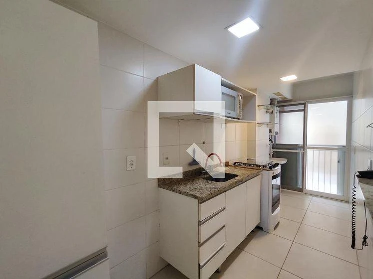 2-bedroom apartment in a building with a gym — photo 16