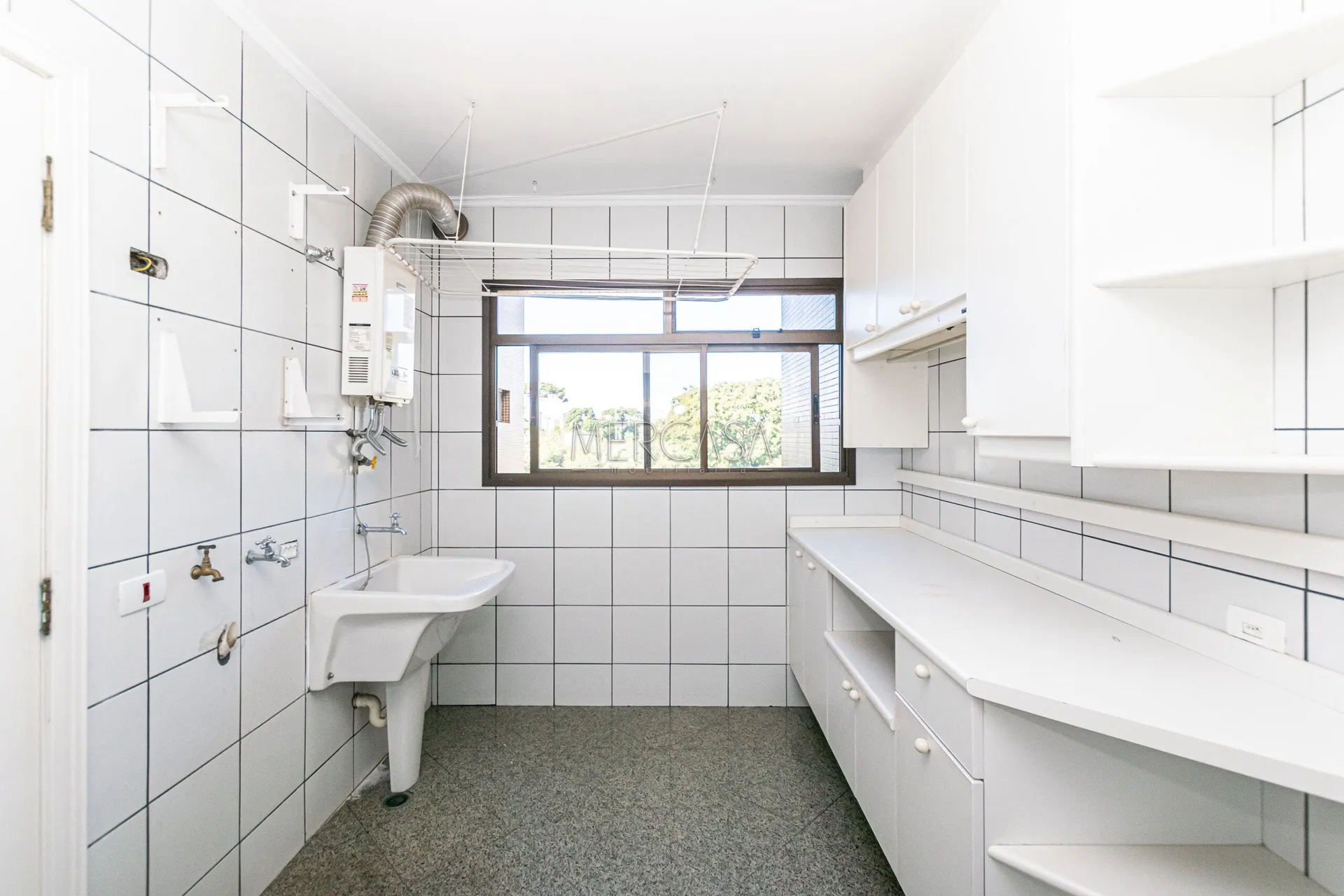 Apartamento com 3 quartos, 5 banheiros e 4 vagas — photo 52
