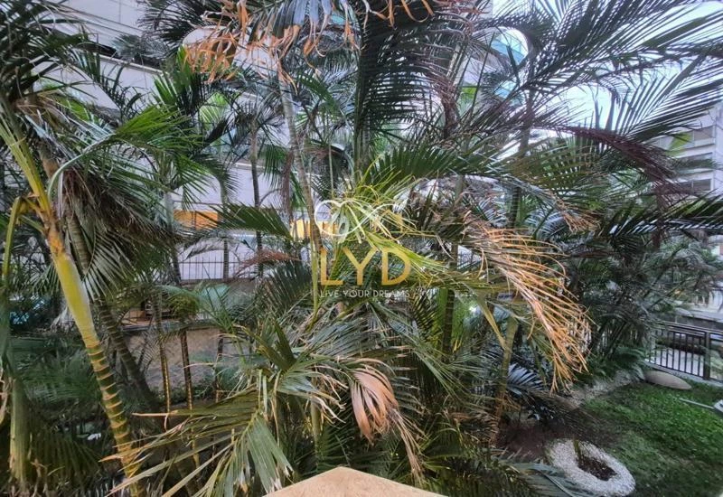 3-bedroom apartment with floor-to-ceiling windows — photo 23